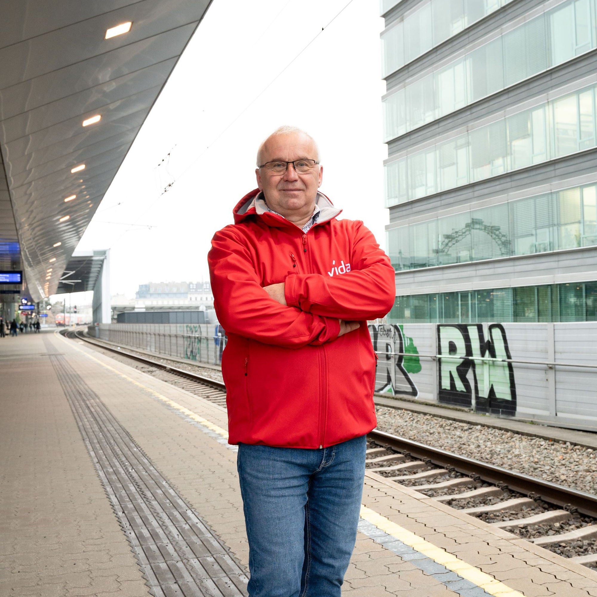 Josef Fiedler am Bahnsteig Praterstern
