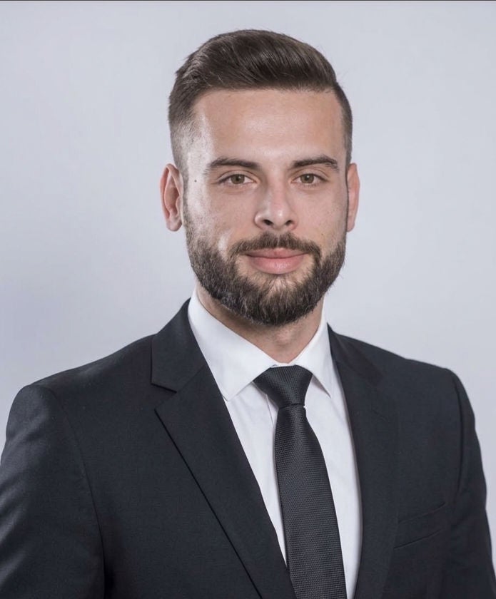 Anil Zümrüt