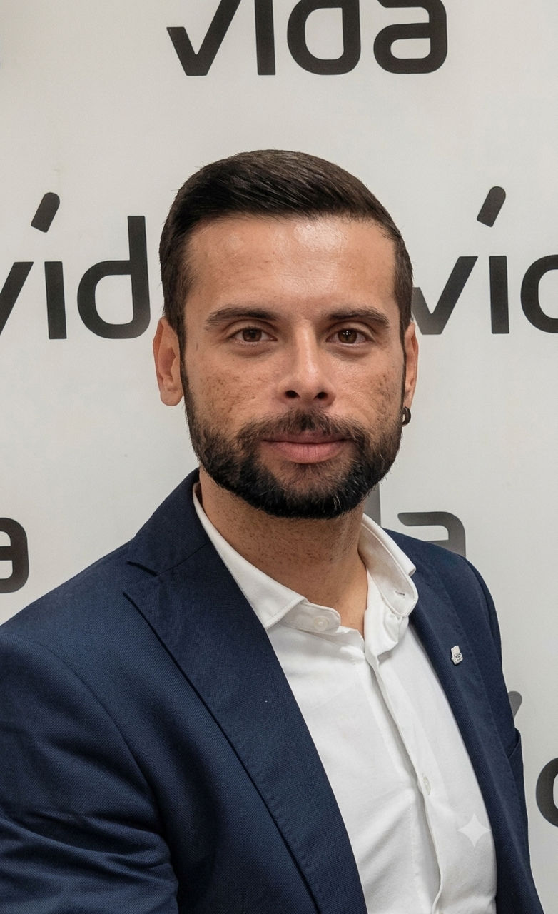 Anil Zümrüt
